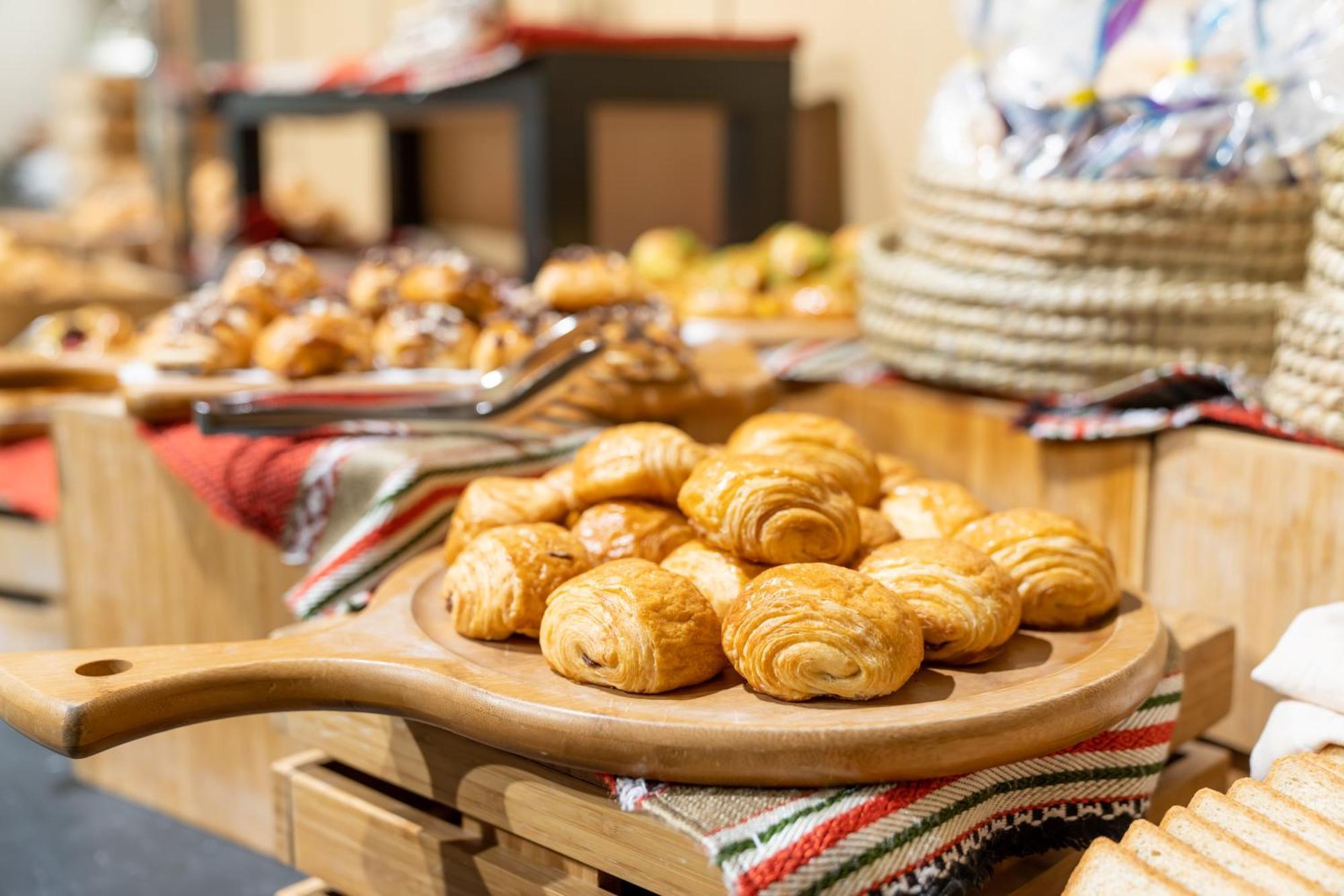 Hilton Garden Inn Khobar Buitenkant foto