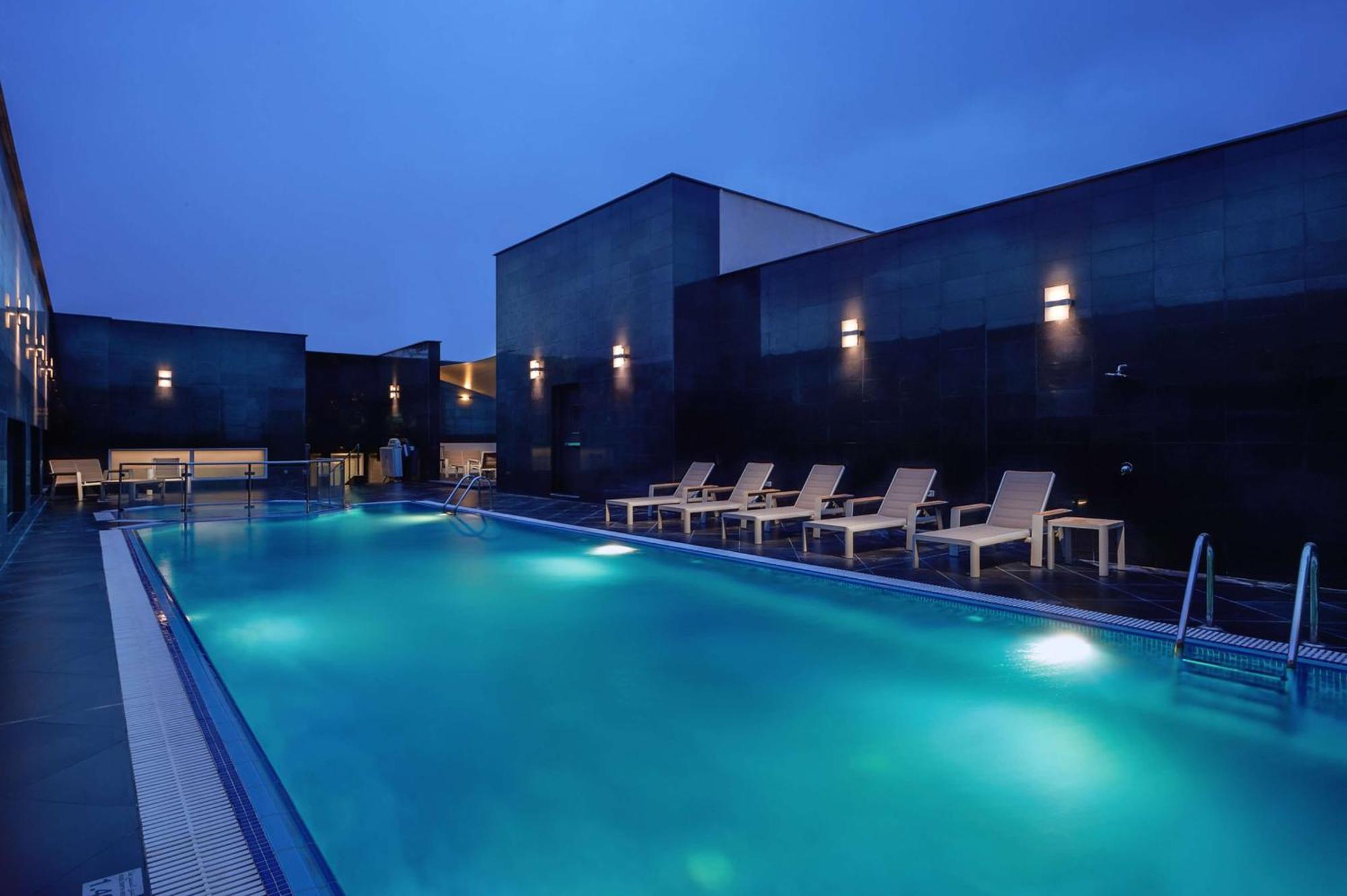 Hilton Garden Inn Khobar Buitenkant foto