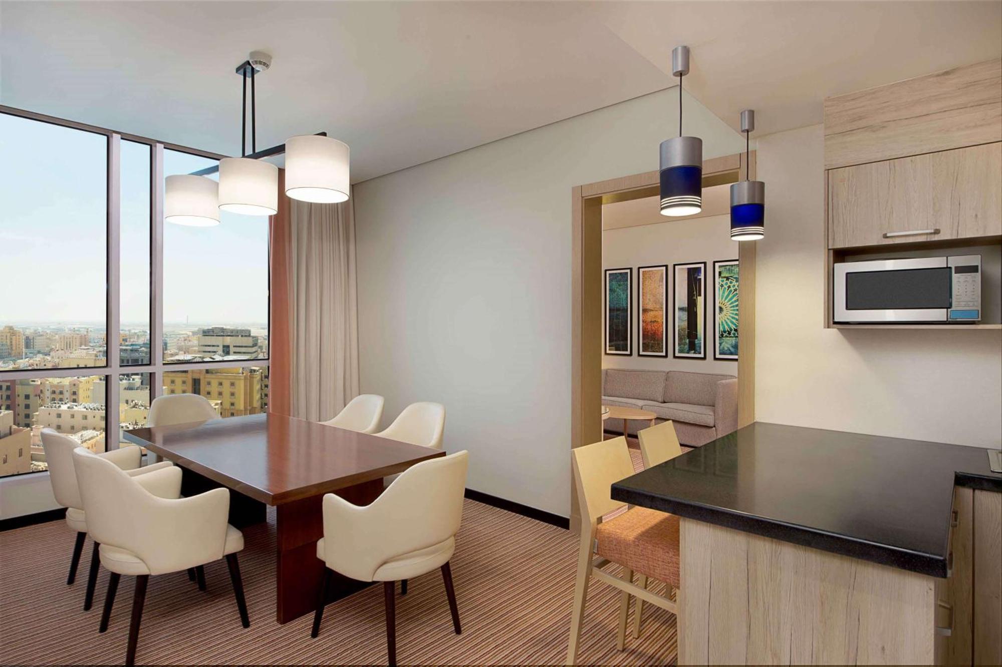 Hilton Garden Inn Khobar Buitenkant foto