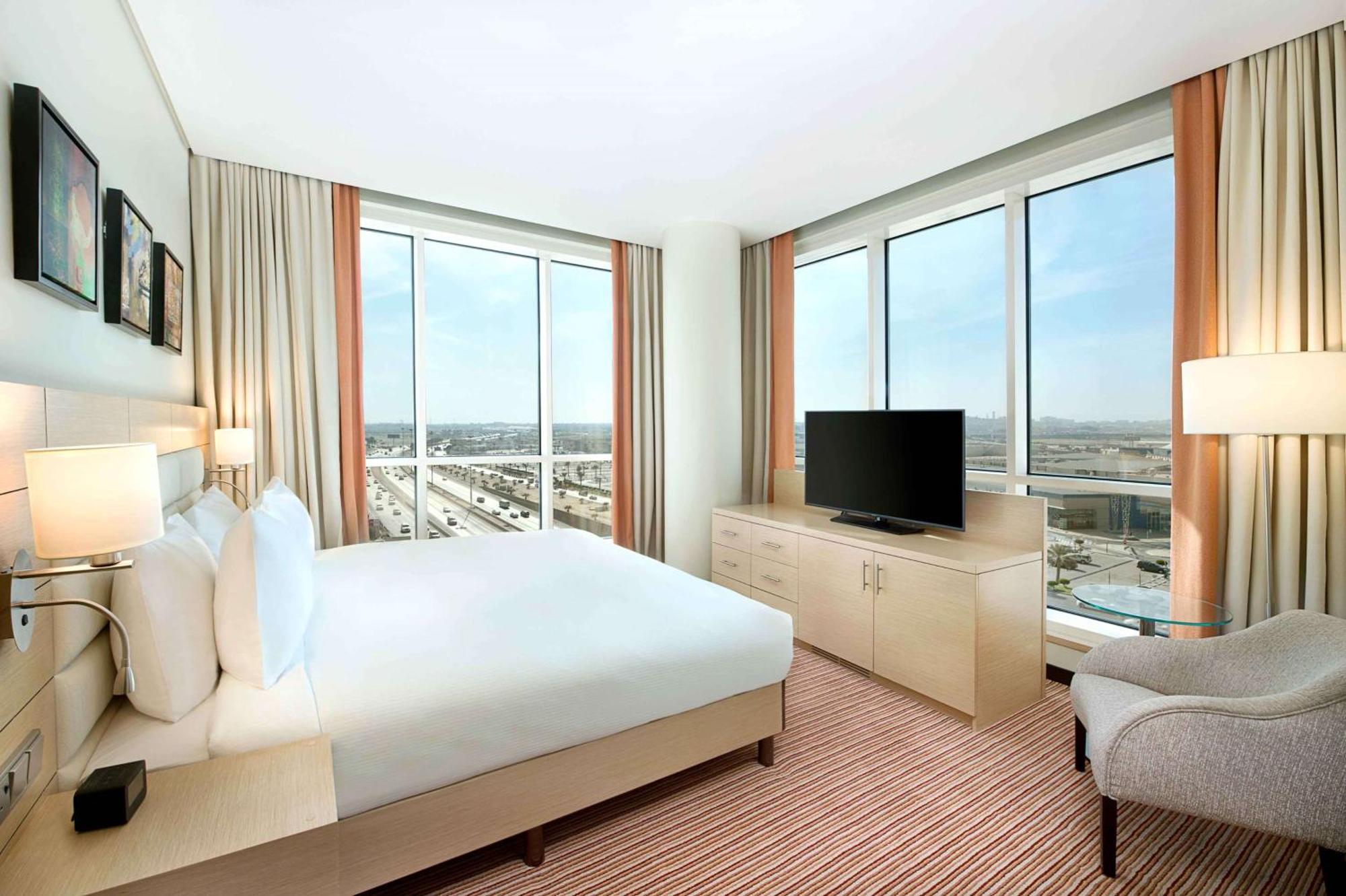 Hilton Garden Inn Khobar Buitenkant foto