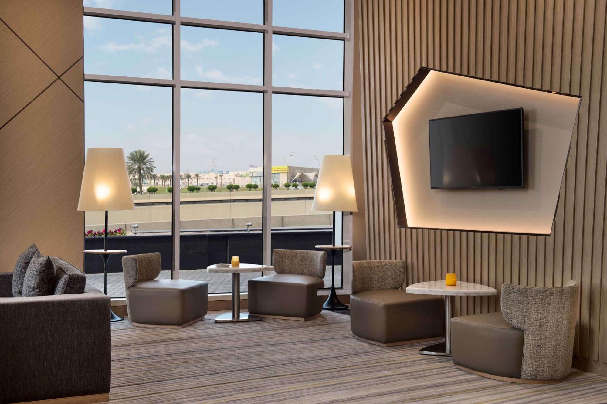 Hilton Garden Inn Khobar Buitenkant foto