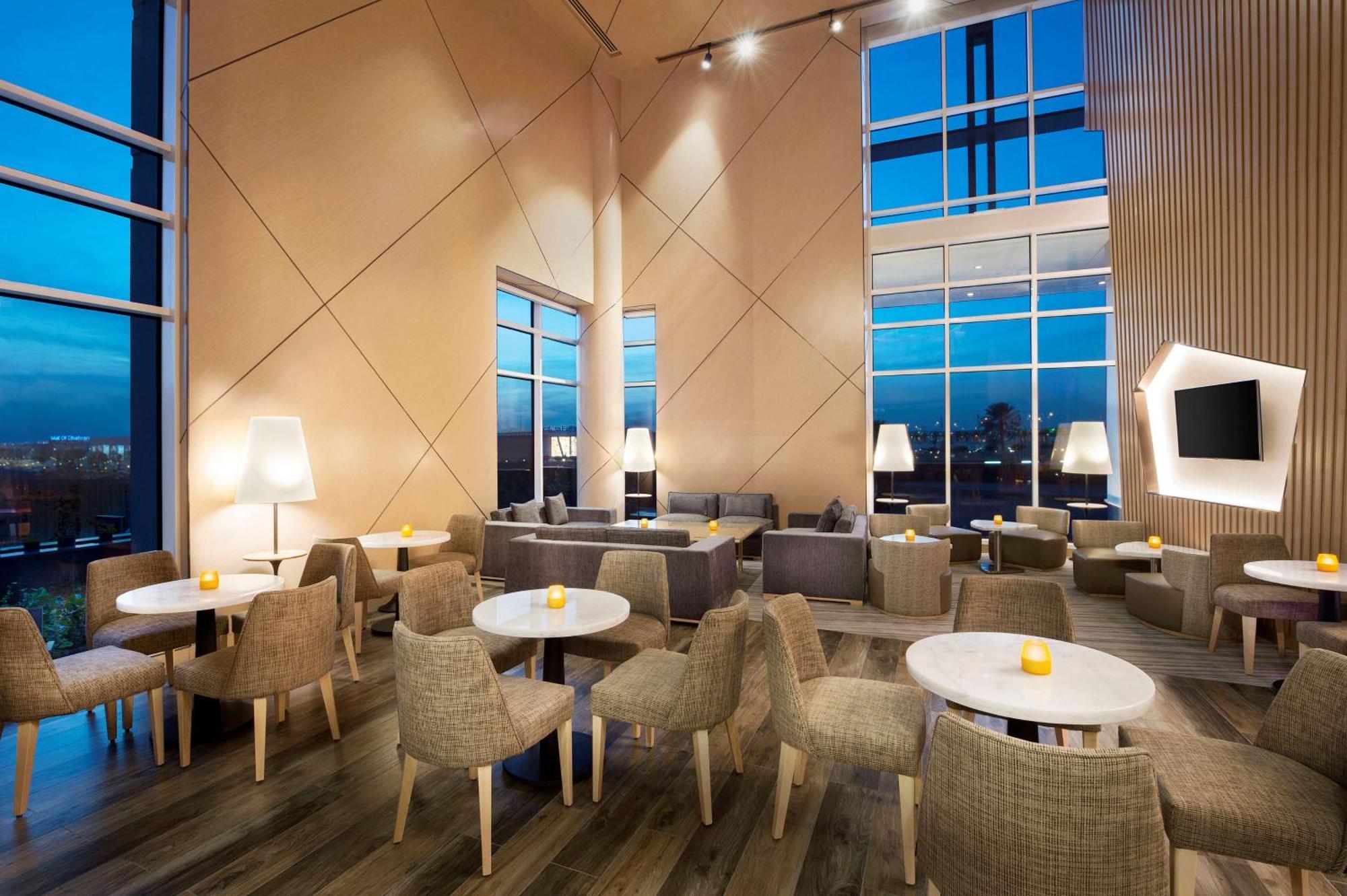 Hilton Garden Inn Khobar Buitenkant foto